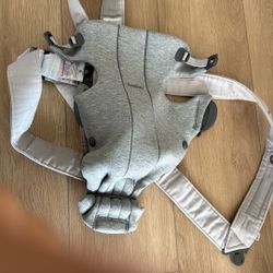 Baby Bjorn Carrier 