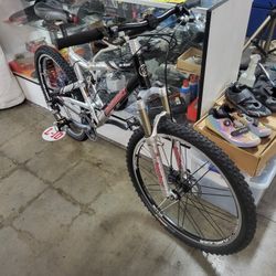 Diamondback Mountain Full Suspension Dics Brakes Aluminum Bike 