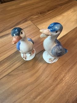 Vintage Duck Figurine set