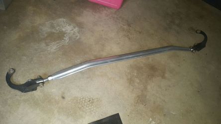 Honda engine bay strut bar pick up only serious buyer only