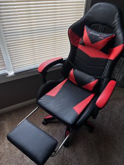 XGAME2 Rocking Gaming Chair w/ Footrest