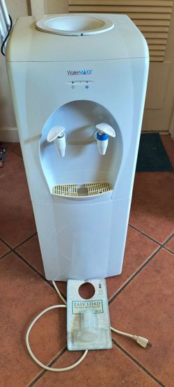 Water Cooler Electric 3 gal & 5 gal Jug - Works like new!