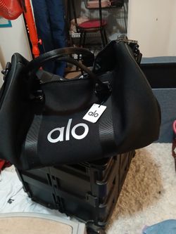 alo Yoga Bag