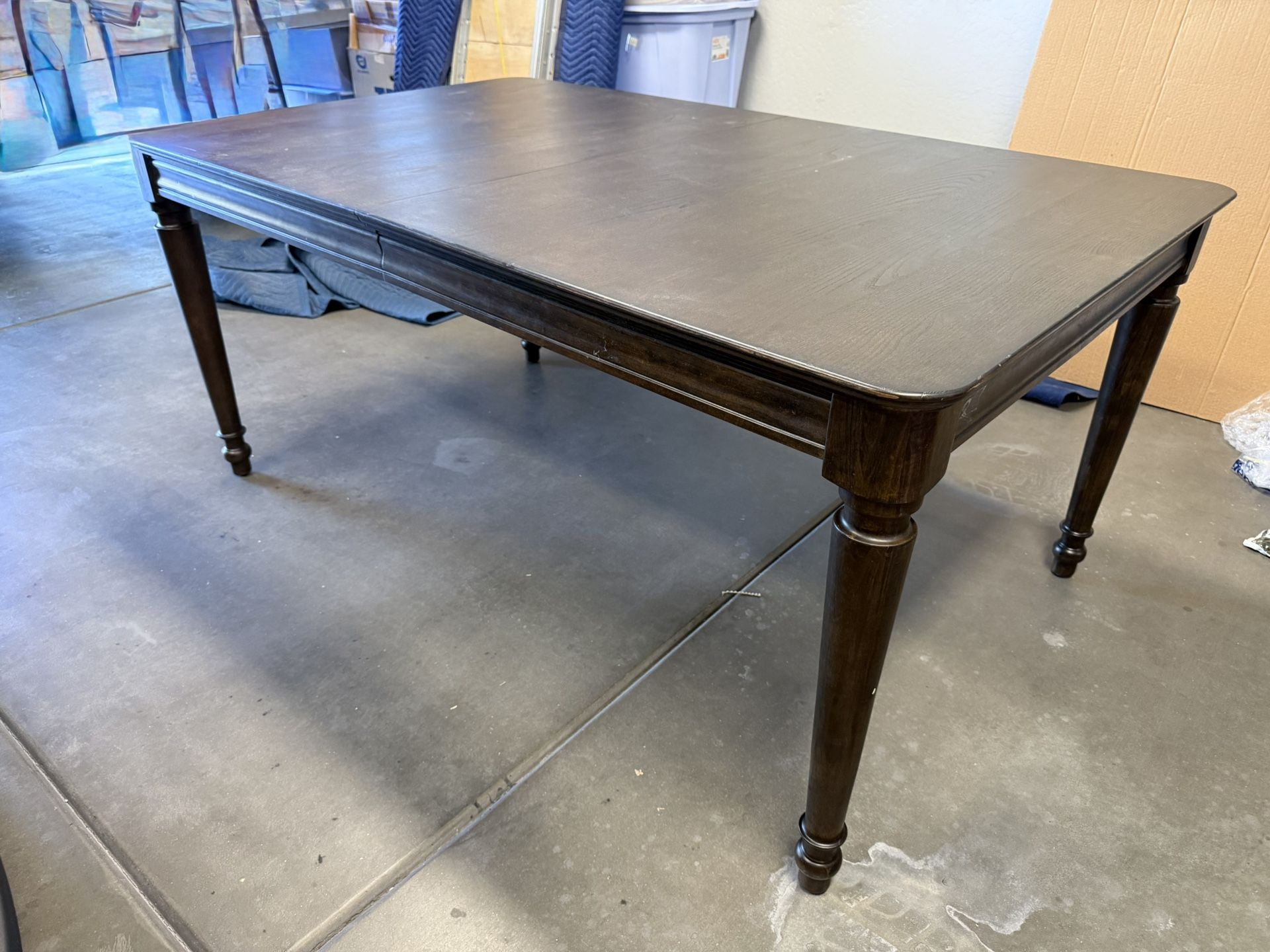 Dinning Table Basset Brand 68x42