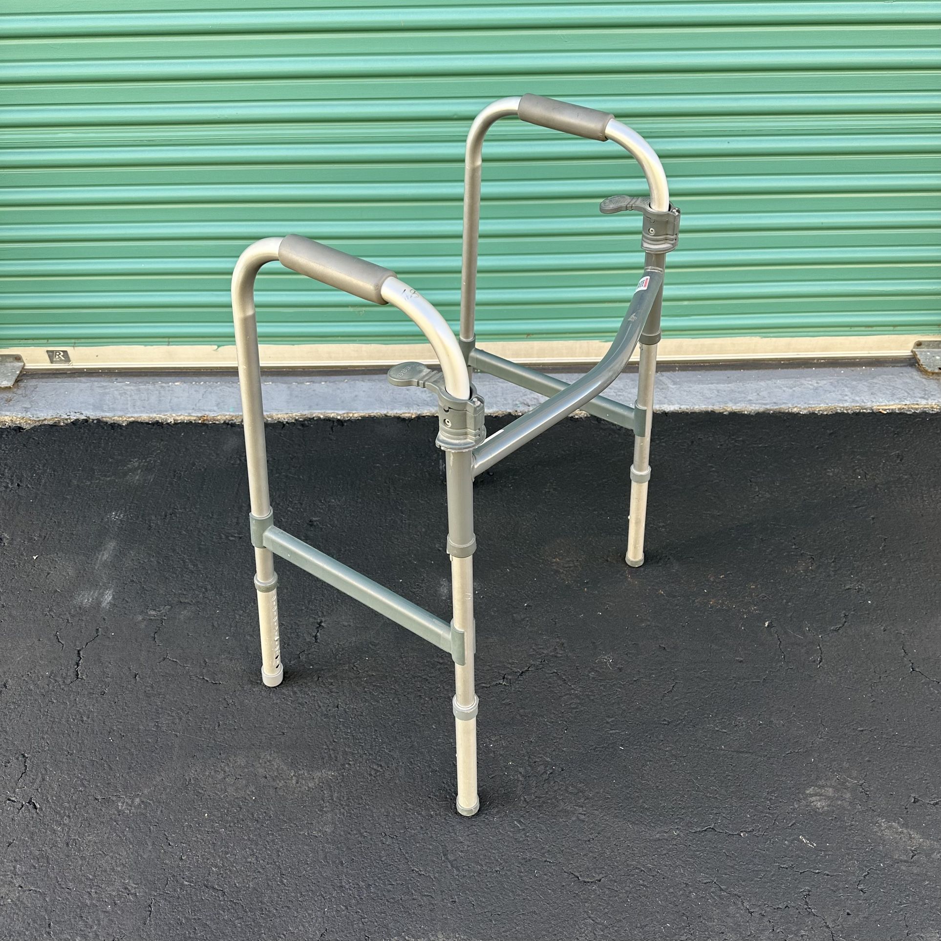 Folding Adjustable Medical Walker Cane