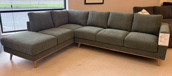 Albina Sectional