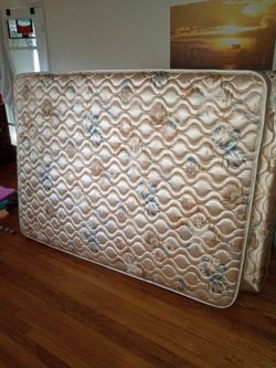 Bed Full Size