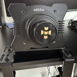 Moza R12, Moza Wheel, Moza Pedals
