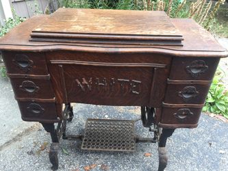 White treadle sewing machine - cast iron base