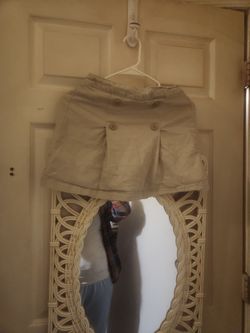 OLD NAVY BRAND GIRL'S JUNIOR SIZE: XL 14-16 STRETCH TAN (KHAKI) STYLE SKORTS (2 PAIRS)