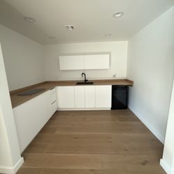 Kitchen cabinets for sale is going be ready  on Friday