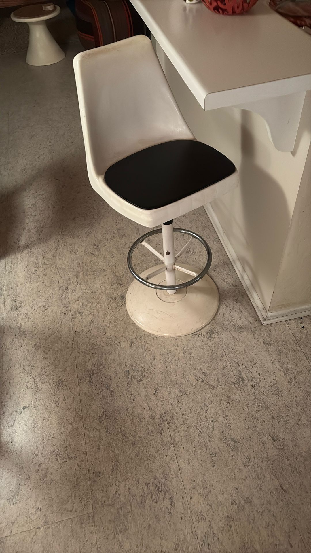 Bar Stool From The 1960’s - 1970s. Metal Frame Plastic Seat