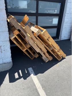 Wood Pallets for FREE (zip 91406)
