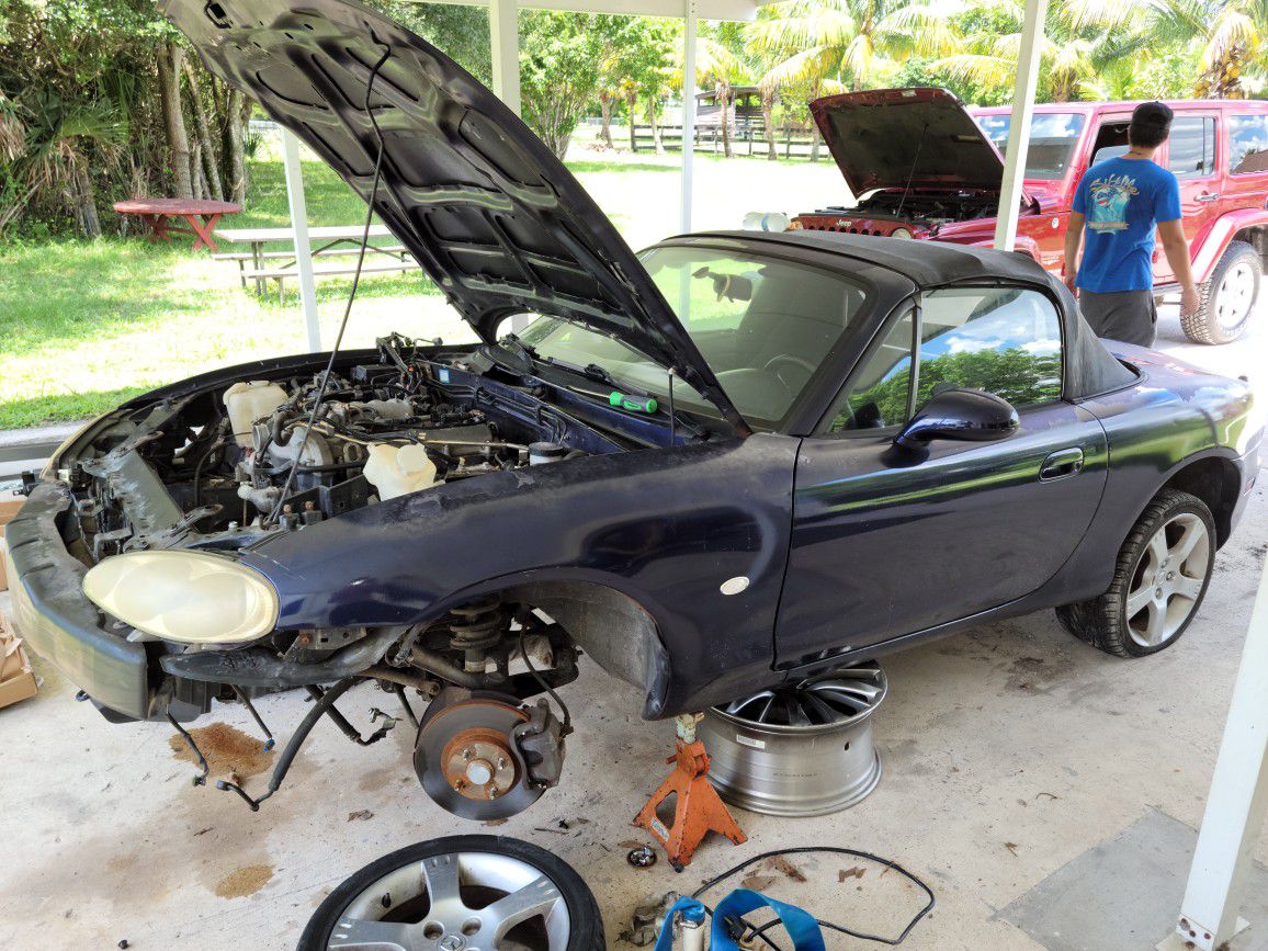 1999 / 2003 mazda miata parts for sale. Miata part out ! Nb1 nb2 mx5 mx-5 ALOST EVERYTHING STILL AVAILABLE