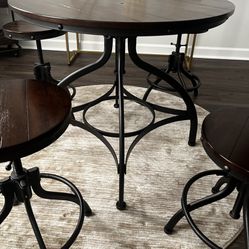 Dining Room Table + 4 Barstools For Sale $200