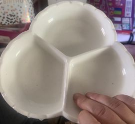Fenton Hobtail Milk glass Dish