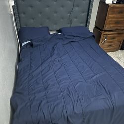 Full Size Bed
