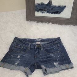 Mossimo Supply Co. Blue Jean Ripped Shorts ▪︎ Medium Wash ▪︎ Size: 1