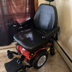 Jazzy 600ES Electric Mobility Scooter / Wheelchair 