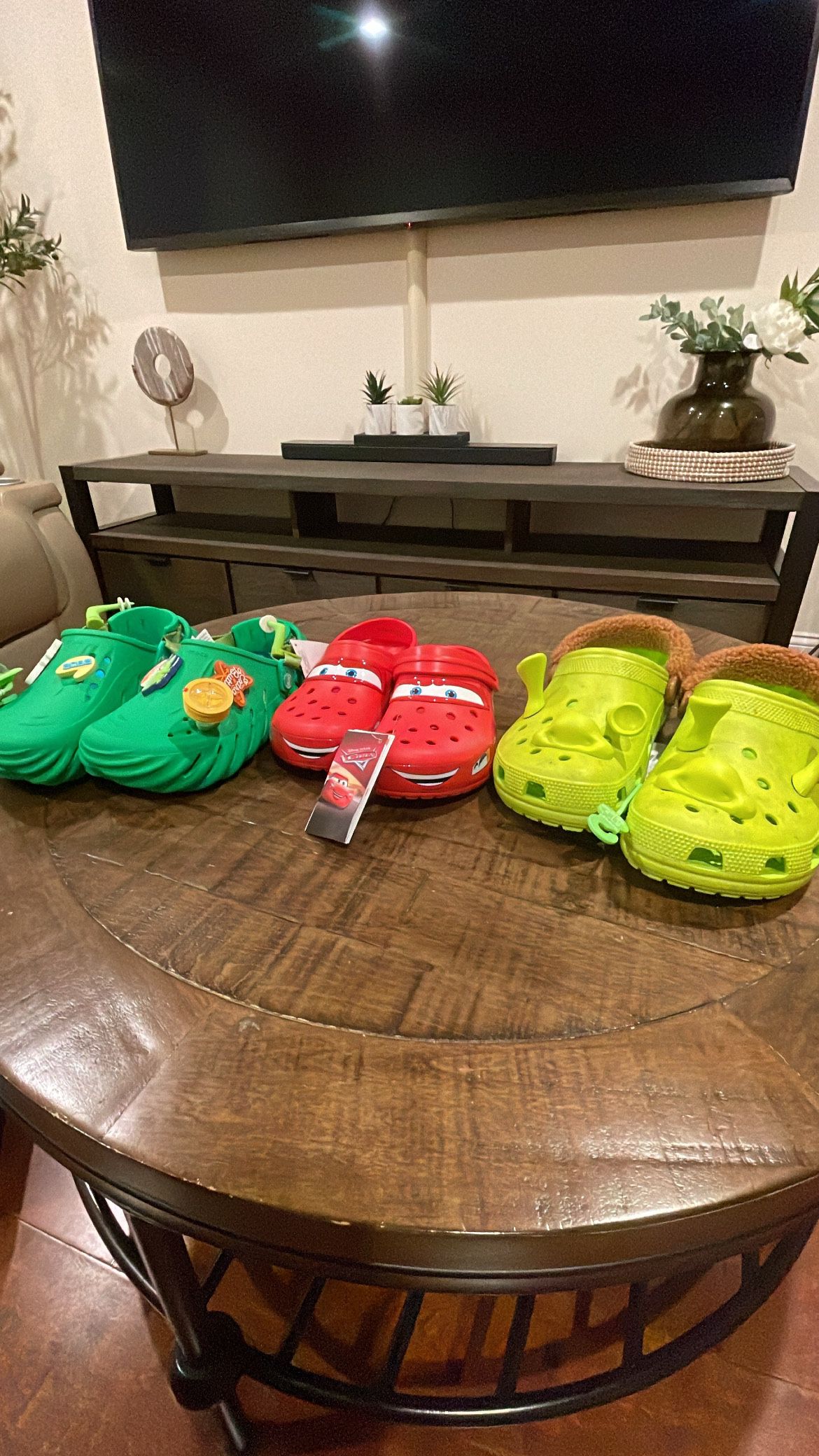 Crocs Jetson, Lightning McQueen, Shrek sizes available. 