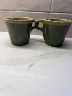 2 Ovenproof Hull Mugs in Avocado Green