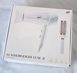 T3 Featherweight Luxe 2i Hair Dryer with Brush Gold Trim - White - Open Box