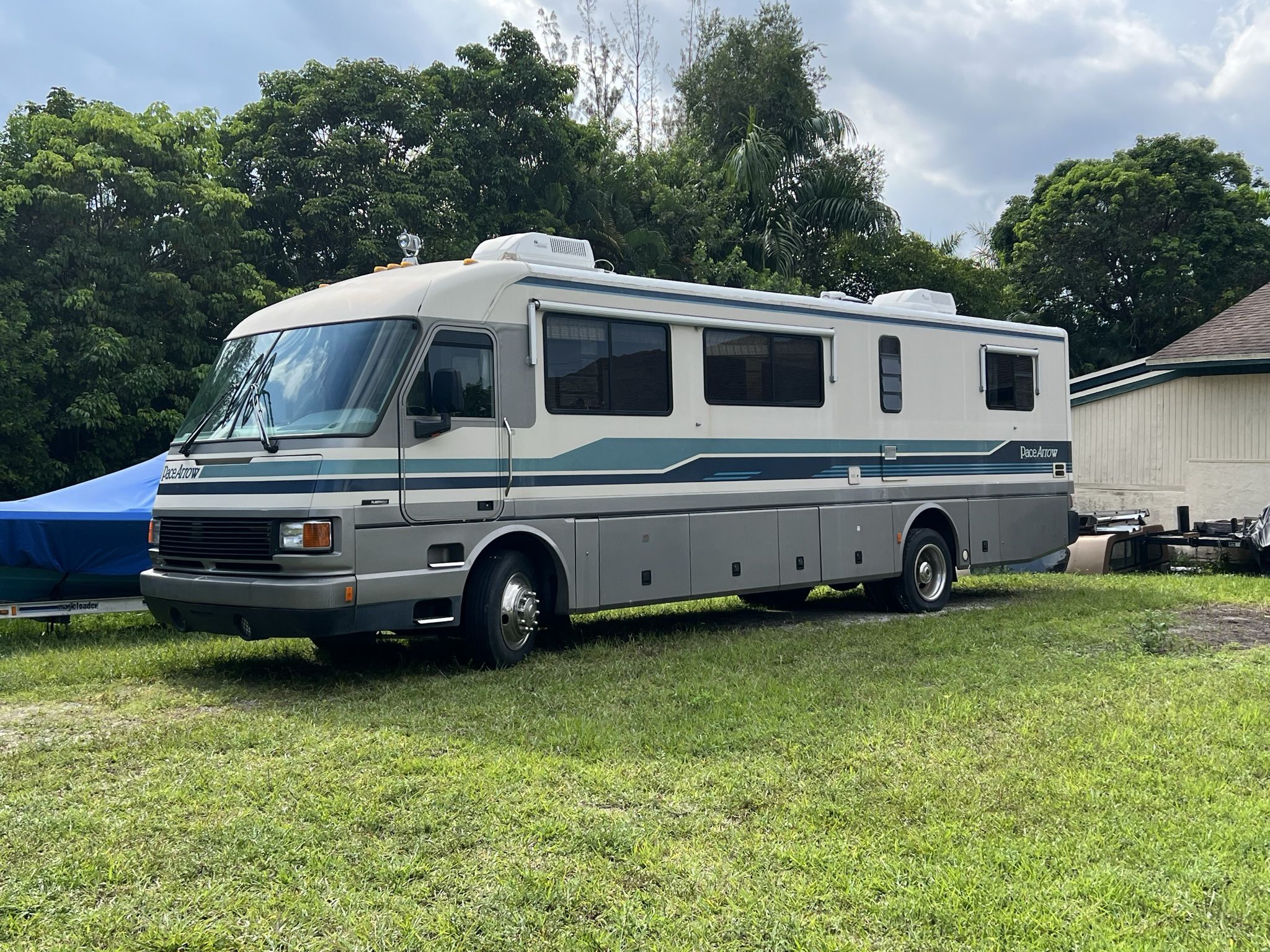 1993/4 PACE ARROW by FLEETWOOD