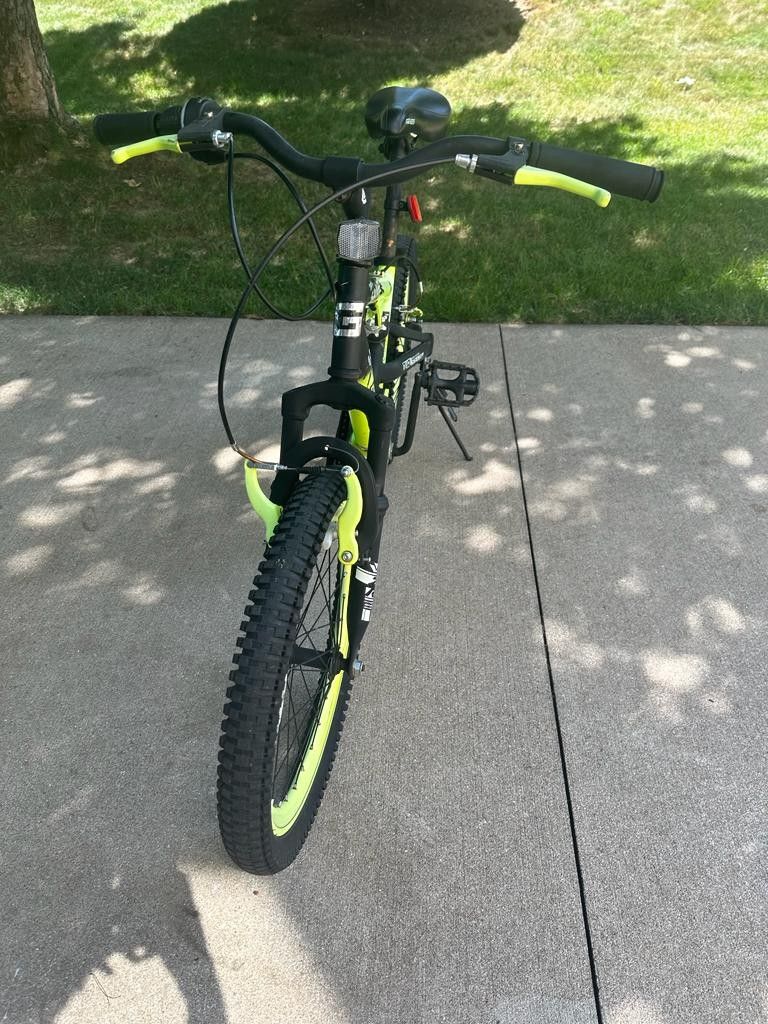 Boys Bike 18