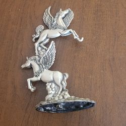 Vintage W.F. Cast Iron Dual Flying Pegasus Unicorn Figurine 9" tall. Perfect shape, display item.
It is approximately 9" tall, weight 2lb 1oz plus sh