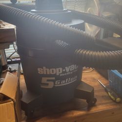Shop Vac, Wet/ Dry Vac 5 Gallon