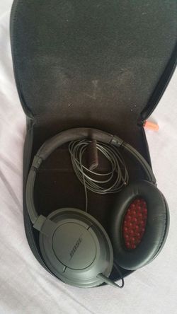 Bose soundtrue headphones