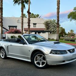 2004 Ford Mustang