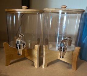 Laundry dispenser