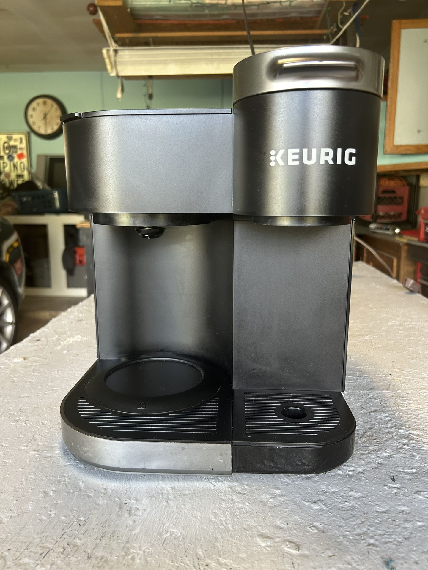 Keurig Essentials K-cup And K-pod -Black