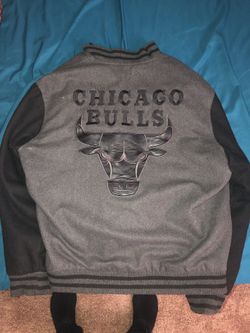Bulls reversible jacket XL