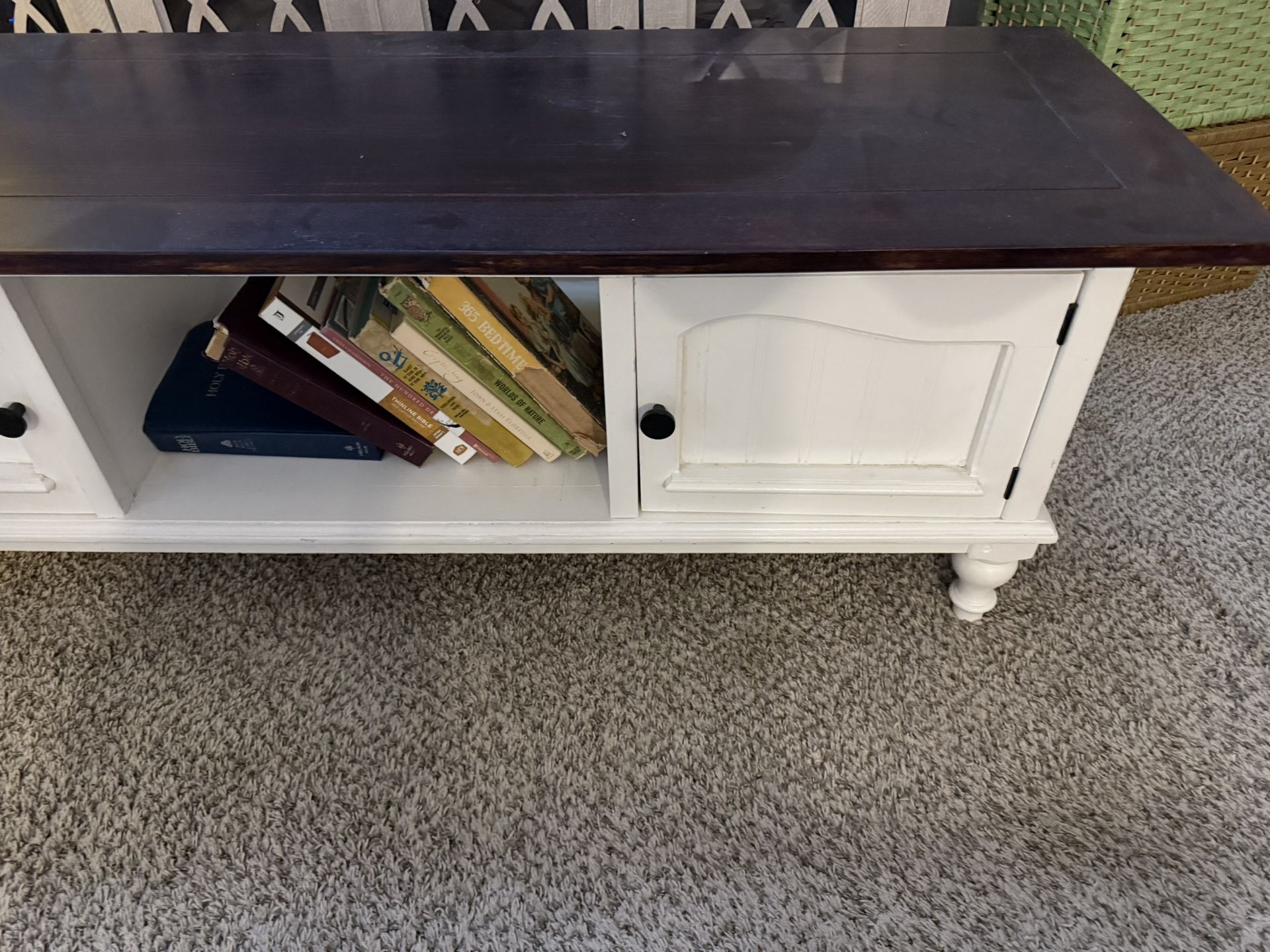 TV Table - Excellent Condition