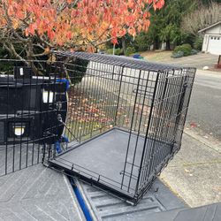 Large Medium Dog Kennel Crate Collapsible in Good Condition 36” L by W 22” H “24