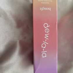 Benefit Cosmetics Dew La La Highlighter 