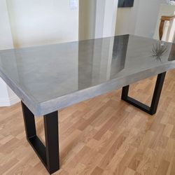 Brilliant Gray DESIGNER Table