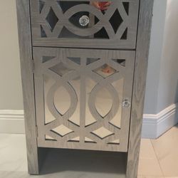 Mirrored Nightstand/ Accent Table