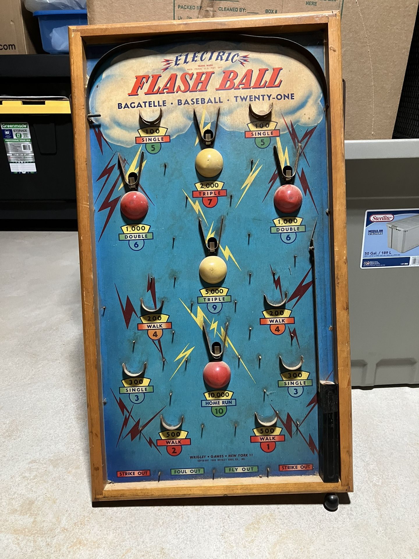 Vintage Plinko Style Pinball Game