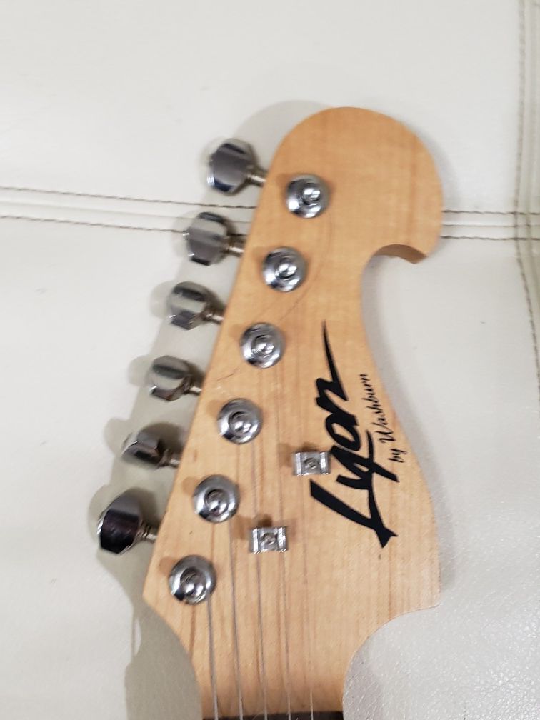 Lyon. Guitar signed by weezer