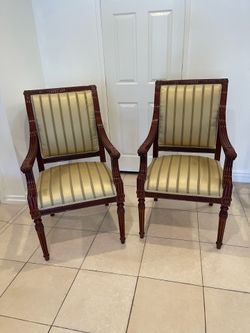 Pair of Neoclassical Italian Style Striped Armchairs🌷$40 Each