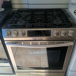 SAMSUNG STOVE WITH OVEN FREE DELIVERY AND INSTALLATION