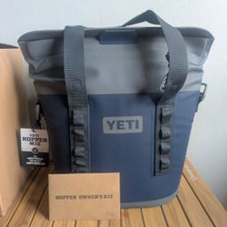 YETI Hopper M15 Soft Cooler New w/ Tags