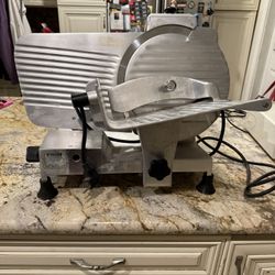 Meat slicer