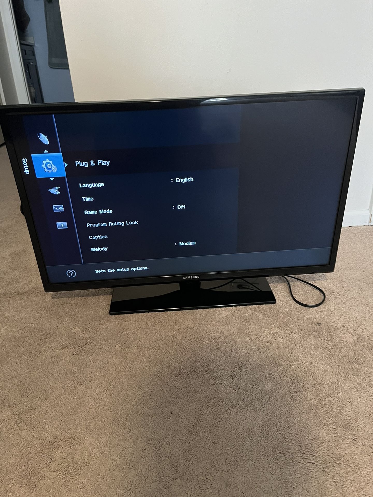 Samsung UN32EH4003 32 Inch 720p CMR 60 LED HDTV Used