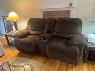 2 Piece Recliner Set For Sale ( You Have To Come pick Up)