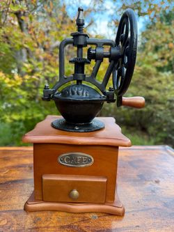 Vintage-Style Manual Coffee Grinder
