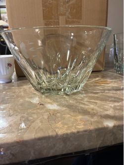Princess house 10 inch salad bowl , 8 inch ice bowl  ,10 inch serving bowl  70.00 for all